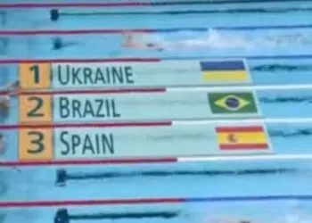 Brasil é prata no revezamento 4x100 misto até 49