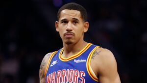 Juan Toscano-Anderson, ex-atleta da NBA, abusou da conversa motivacional em partida da G League contra jogadores espanhóis