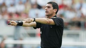Carlos Chandía, ex-árbitro de futebol chileno, que apitou jogos de Messi na Copa América
