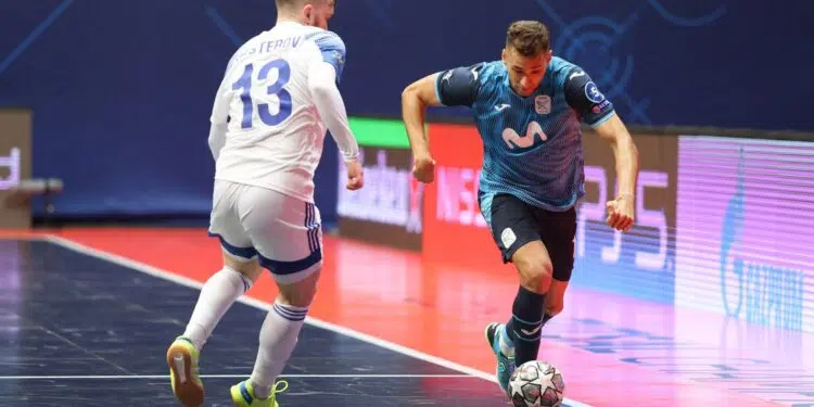 Pito está com a bola e é o melhor jogador de futsal do mundo
