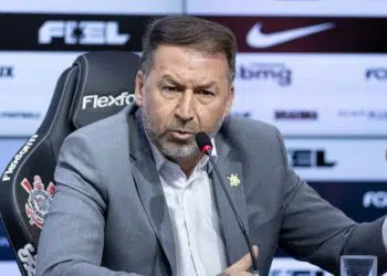 Presidente do Corinthians atualiza dívida do clube