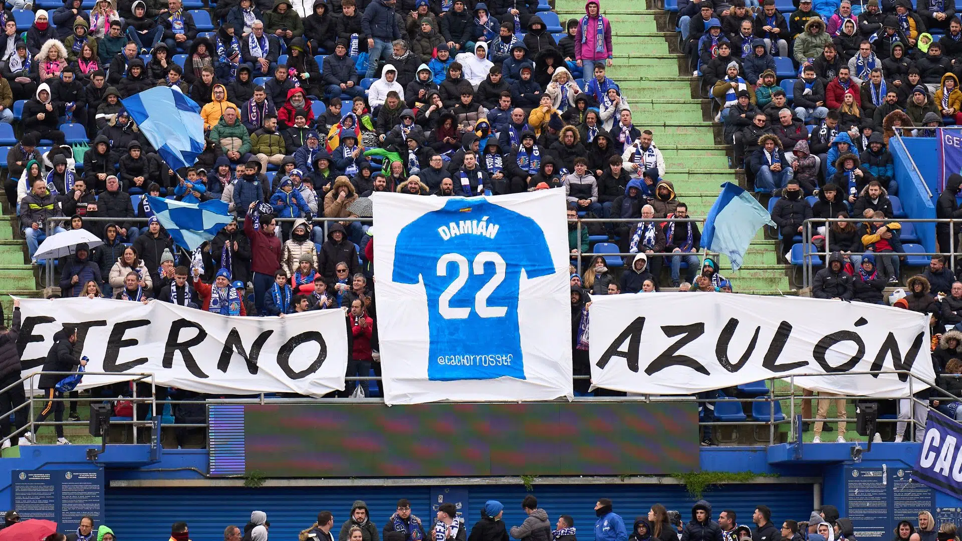 Homenagem da torcida do Getafe a Damián Suárez, quando deixou o clube espanhol (Crédito: Getty Images)