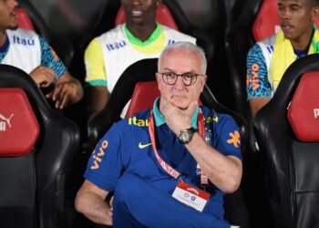 Dorival Júnior em seu último jogo no comando da Seleção Brasileira