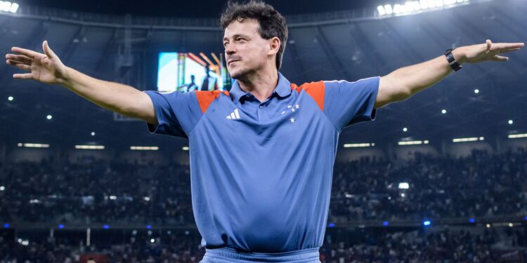 Fernando Diniz analisa sua primeira partida no comando do Cruzeiro