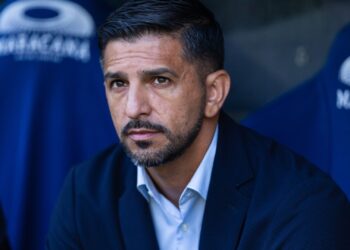 Emiliano Díaz elogia Corinthians após vitória