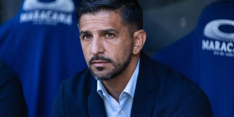 Emiliano Díaz elogia Corinthians após vitória