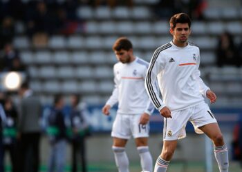 Enzo Zidane jogando pelas categorias de base do Real Madrid