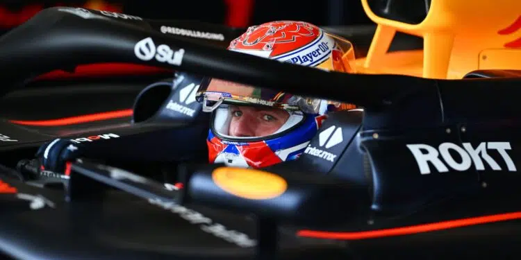 Max Verstappen em seu carro da Red Bull Racing, durante o GP do Azerbaijão na F1 2024