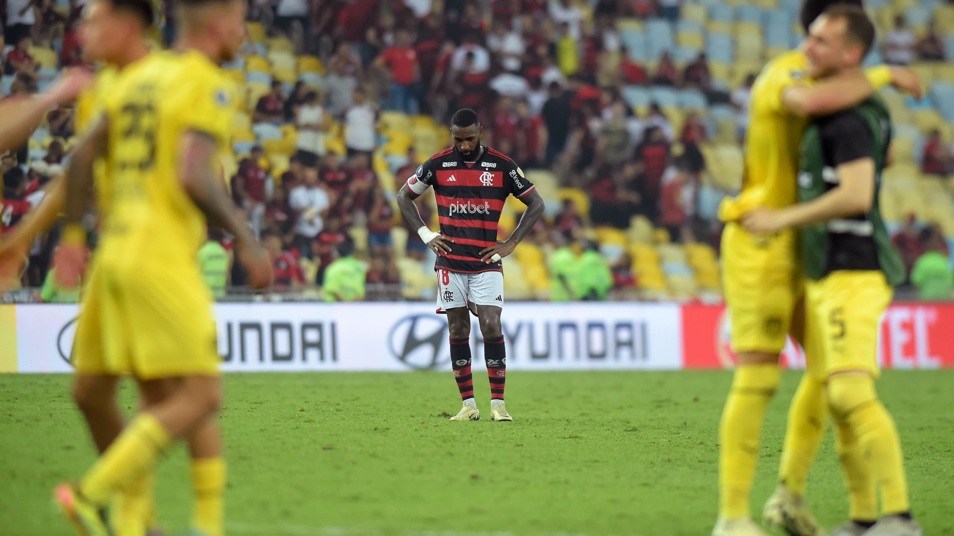Flamengo perdeu para o Pe&ntilde;arol nas quartas da Libertadores