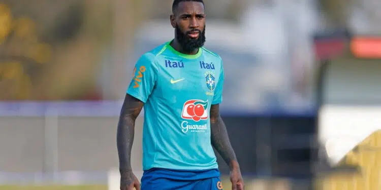 Gerson ganhou sua primeira convocação com Dorival Júnior na Seleção (Crédito: Rafael Ribeiro / CBF)