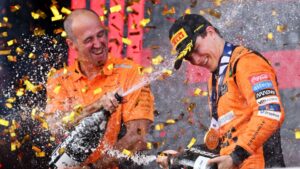 Oscar Piastri comemorando corrida vencida no GP do Azerbaijão
