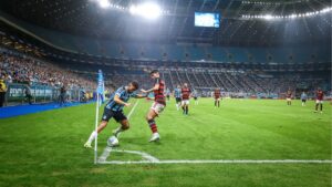 Grêmio identifica torcedor acusado de racismo