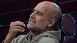Guardiola durante o jogo do Manchester City contra o West Ham