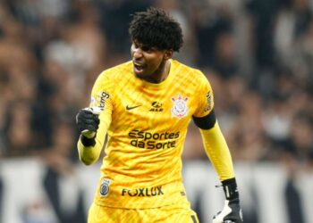 Hugo Souza após jogo contra o Flamengo