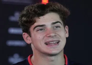 Franco Colapinto é chamado de "orgulho nacional" pela Olé