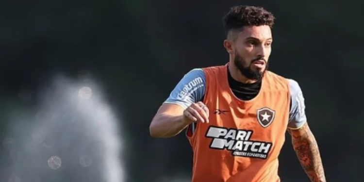 Alex Telles já vai estrear no Botafogo x Corinthians desse sábado?