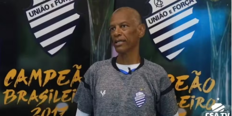 Flávio, ex-CSA ainda recebe salários para tratamento de câncer