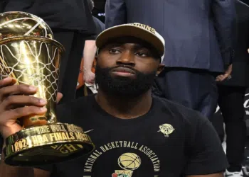 MVP da NBA: Confira os favoritos ao prêmio antes da temporada