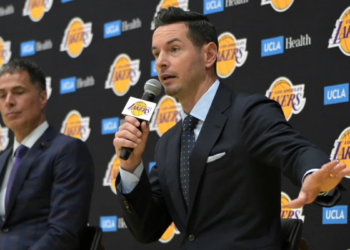 JJ Redick quer mudança no sistema ofensivo dos Lakers; Entenda