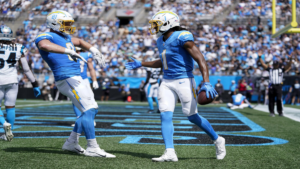 Chargers vence as duas primeiras da temporada após 12 anos