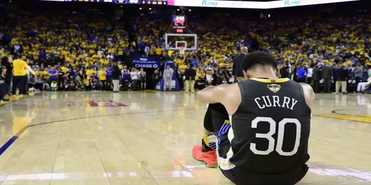 Stephen Curry agora é o 30º maior pontuador da história da NBA