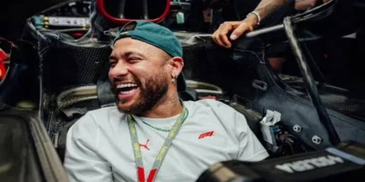 Neymar Jr. mostra apoio a Bortoleto na disputa pela vaga da F1