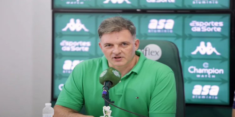 Torcedores começam petição para que diretoria saia do clube; Veja