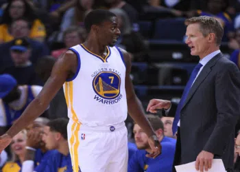 Justin Holiday está fazendo treinos com o Golden State Warriors