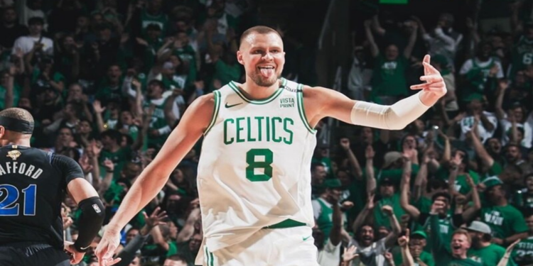 Porzingis acredita que estará de volta ao Celtics em dezembro