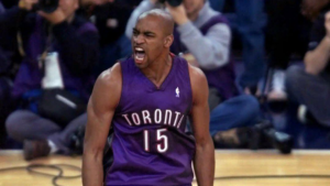 Raptors se junta ao Nets e vai aposentar a camisa de Vince Carter