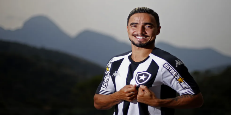 Rafael, lateral do Botafogo vai se aposentar no fim da temporada