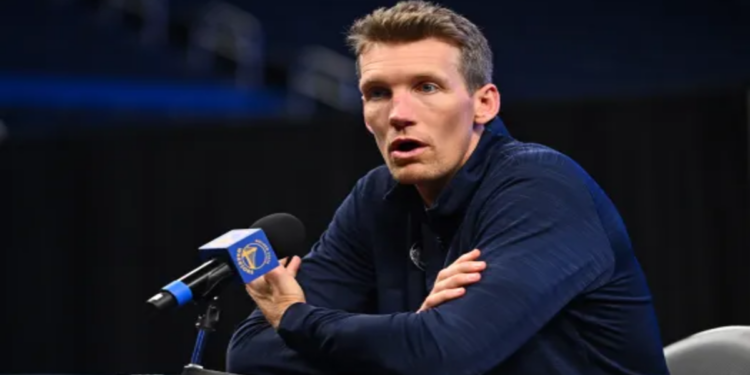 Golden State Warriors dessa temporada está melhor segundo GM