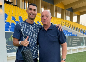 Felipão visita o Al-Nassr e se reencontra com Cristiano Ronaldo