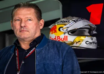 Punições da FIA estão passando do limite? Jos Verstappen opina