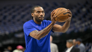 Kawhi Leonard vai ficar fora dos Clippers por quanto tempo? Veja