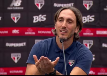 Zubeldía acredita que 2025 vai ser o ano do São Paulo; Entenda