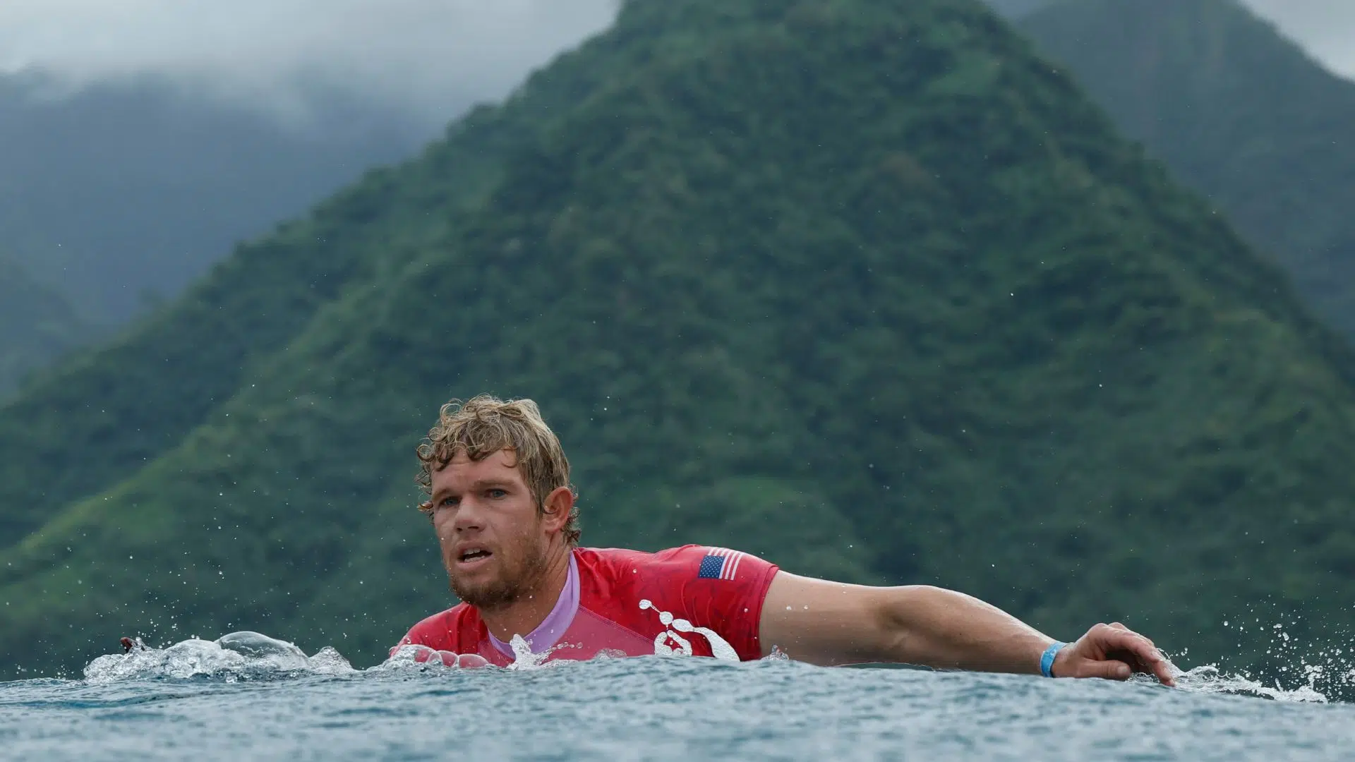 John John Florence, algo de Italo Ferreira, na Olimpíada de Paris (Crédito: Getty Images)