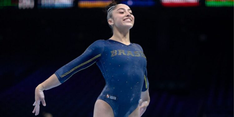 Julia Soares desiste das finais por aparelhos para se poupar