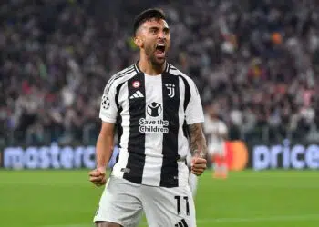 Juventus vence o PSV na Champions League na estreia da fase de liga, assumindo a lice-liderança