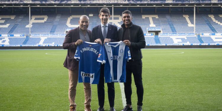 mauro silva e paulinho visitaram as instalações do alavés, da laliga