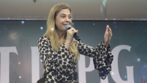 Leila Pereira deixa futuro de Crefisa no Palmeiras em aberto