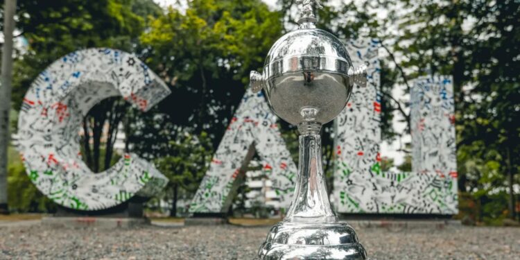 Troféu da Libertadores em Cali