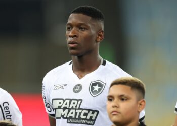 Luiz Henrique passa mal e é levado ao hospital após classificação