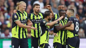 Manchester City vibra durante partida da Premier League