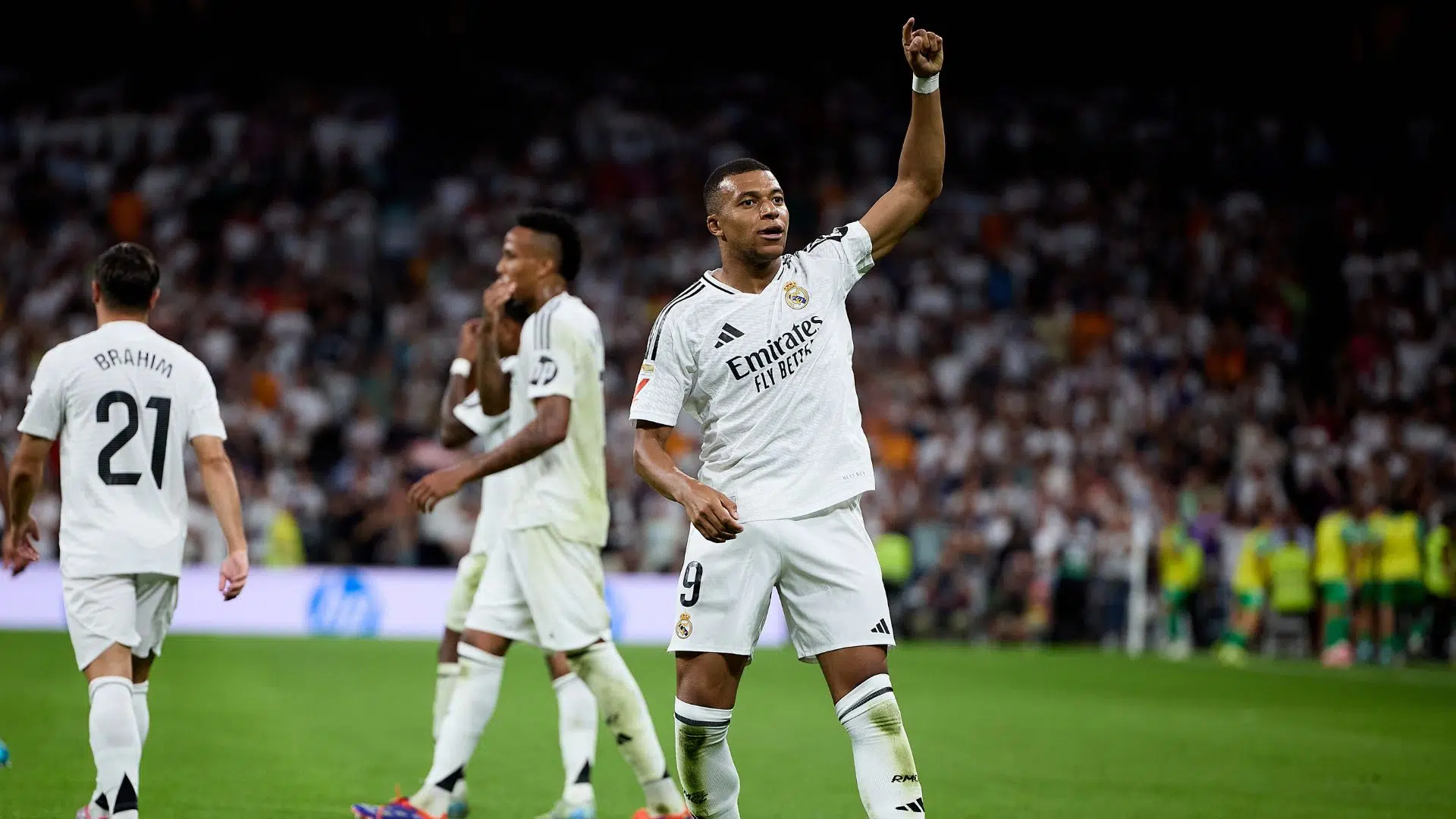 Mbappé marcou duas vezes em vitória do Real Madrid