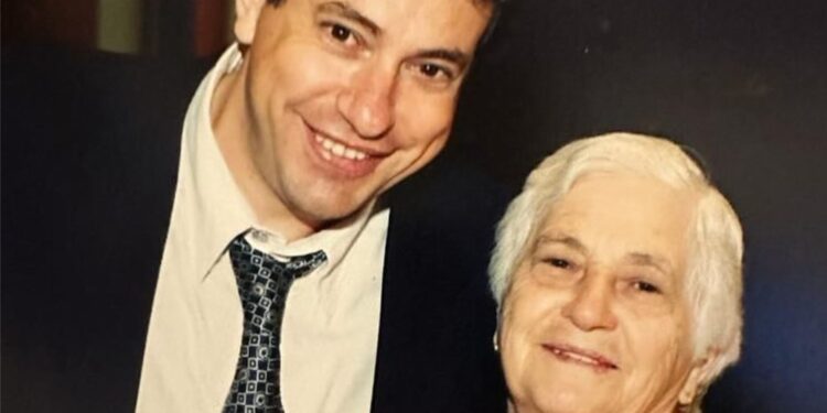 Presidente do São Paulo, Julio Casares perdeu a sua mãe, Maria, aos 96 anos