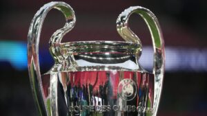 Troféu da Champions League em destaque