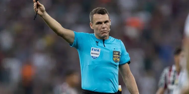 Presidente do Fluminense responde pedido do São Paulo