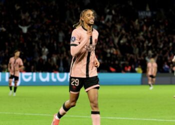 Barcola, do PSG, fez dois gols na vitória por 3 a 1 sobre o Rennes