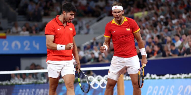 Rafael Nadal e Carlos Alcaraz jogando juntos os Jogos Olímpicos de Paris